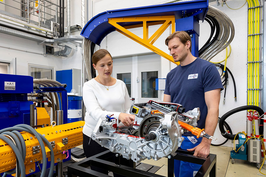 Jasmin cria lubrificantes que minimizam o consumo de energia e aumentam a vida útil dos componentes automóveis